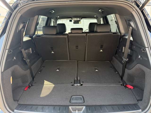 Mercedes-Benz GLB 11
