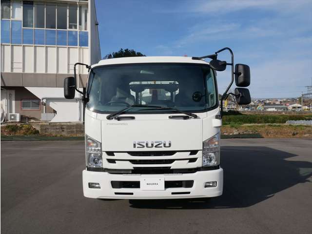 Isuzu Forward 3