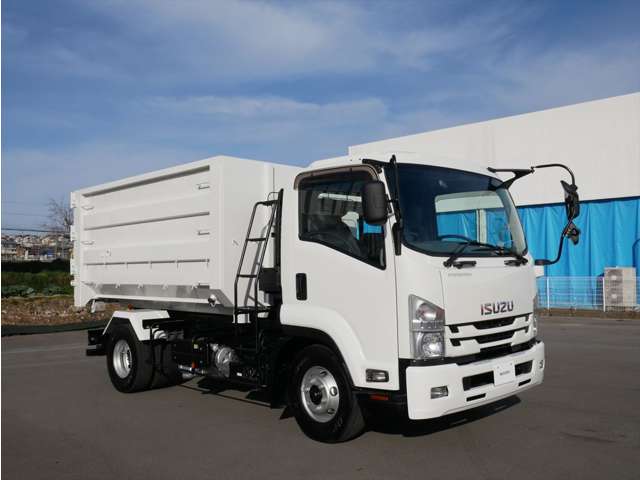Isuzu Forward 4