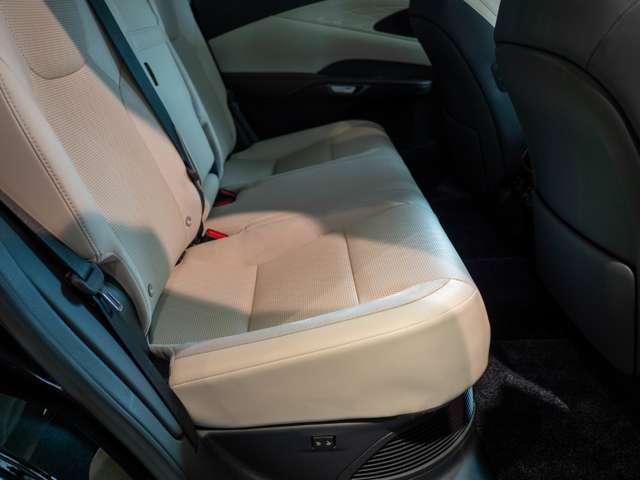 Lexus RX 10