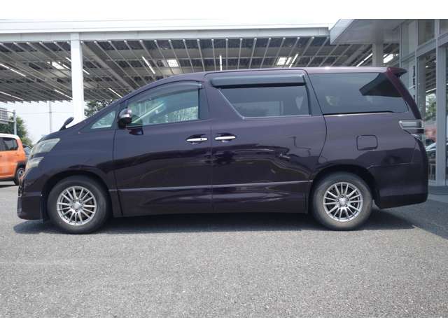 Toyota Vellfire 11