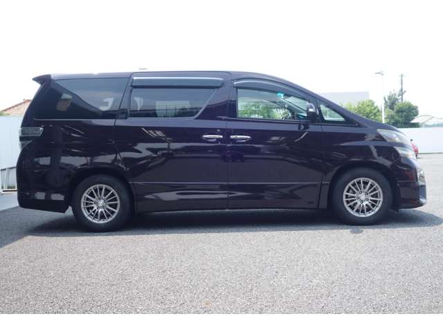 Toyota Vellfire 7