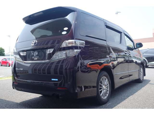 Toyota Vellfire 8