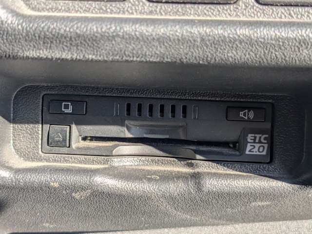 Toyota Hiace Van 7