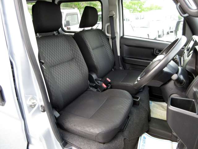 Daihatsu Hijet Cargo 9
