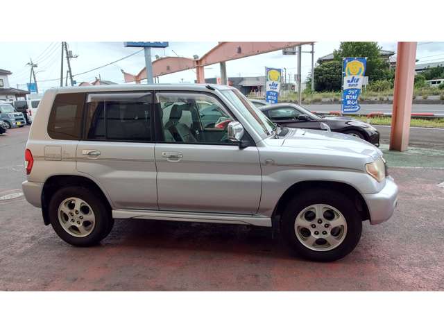Mitsubishi Pajero iO 6