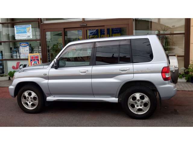 Mitsubishi Pajero iO 7