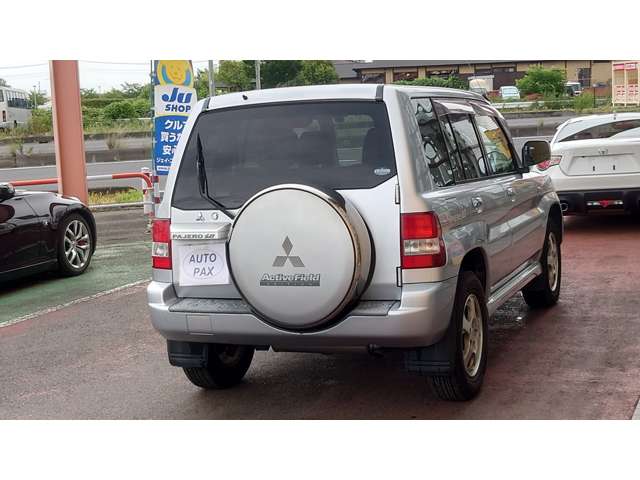 Mitsubishi Pajero iO 9