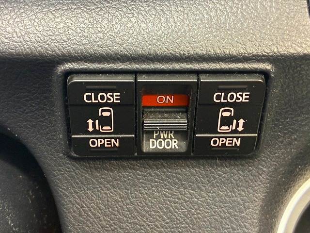 Toyota Sienta 6
