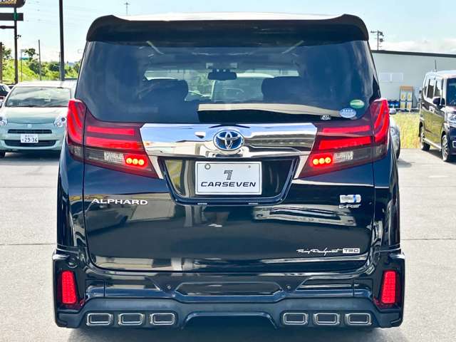 Toyota Alphard 8