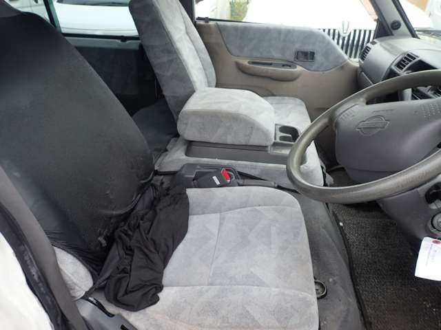 Nissan Vanette 7