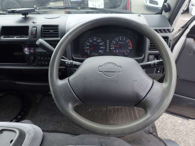 Nissan Vanette 8