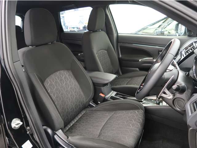 Mitsubishi RVR 6