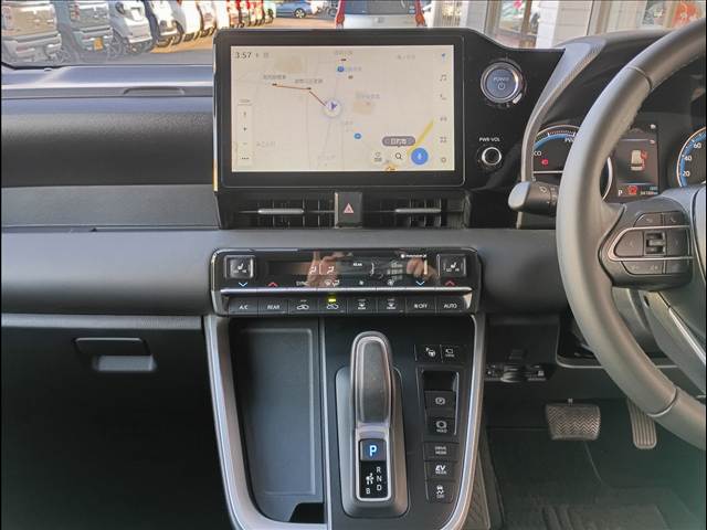 Toyota Voxy 6