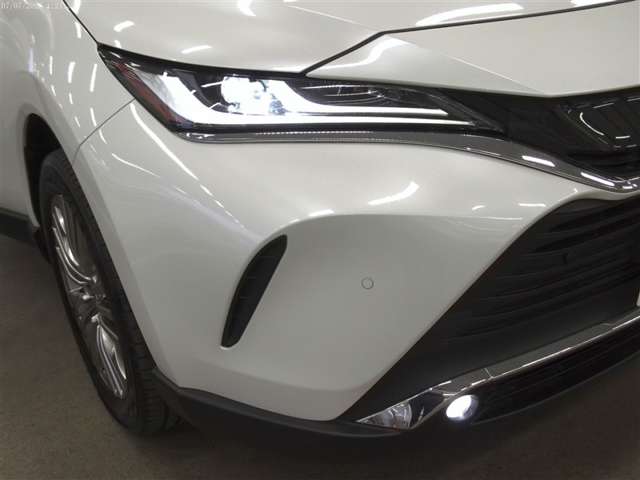 Toyota Harrier 4