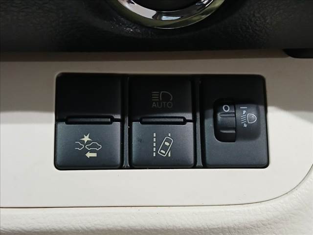 Toyota Sienta 6
