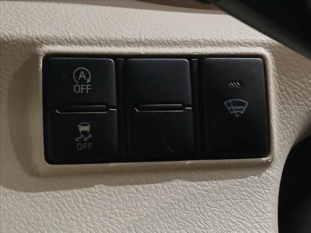 Toyota Sienta 7