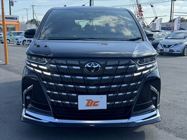 Toyota Alphard 9