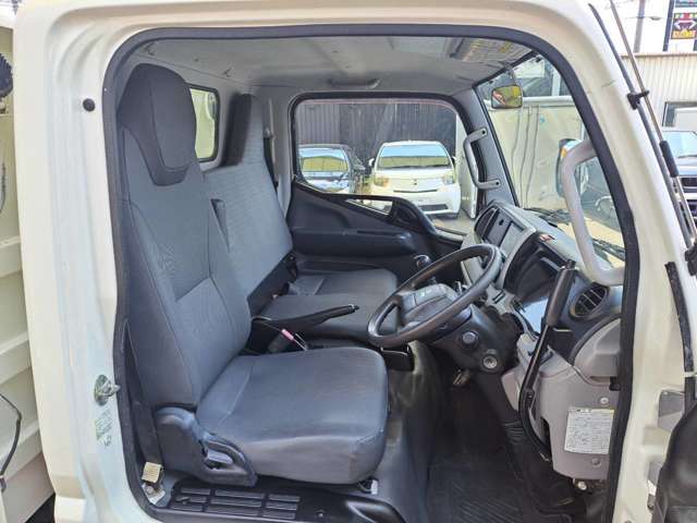 Mitsubishi Fuso Canter 12