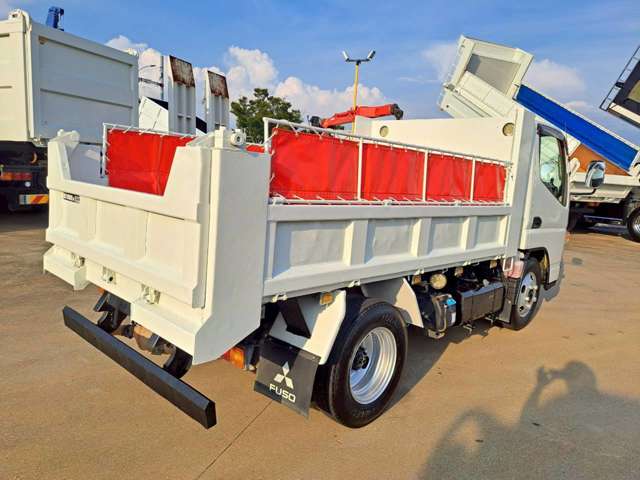Mitsubishi Fuso Canter 8