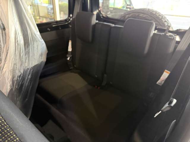 Suzuki Jimny Sierra 6