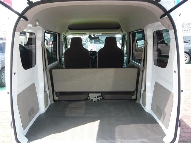 Nissan NV100 Clipper 10