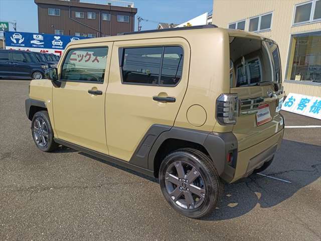 Daihatsu Taft 8