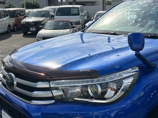 Toyota Hilux 11