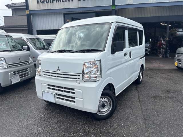 Mitsubishi Minicab Van 3