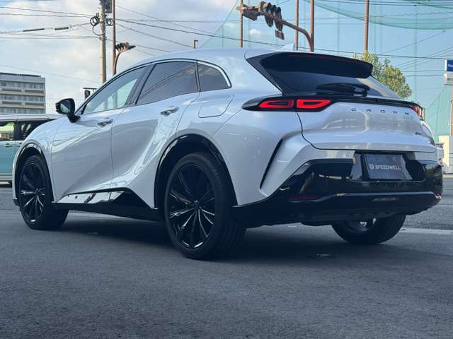 Toyota Crown Sport 8