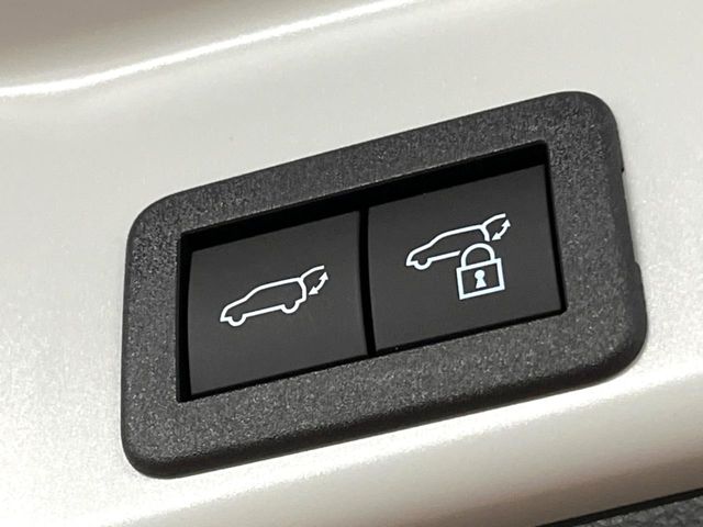 Toyota RAV4 10