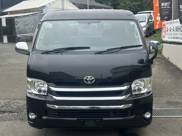 Toyota Hiace Van 2