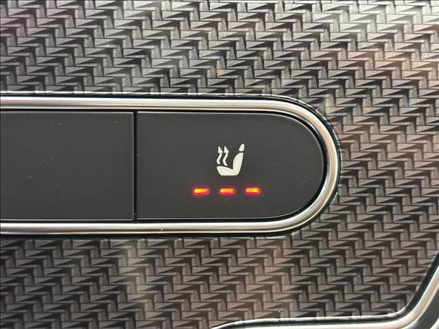 Mercedes-Benz GLA-Class 9