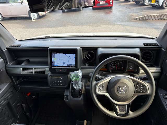 Honda N-VAN 12