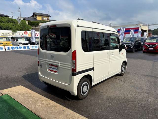 Honda N-VAN 8