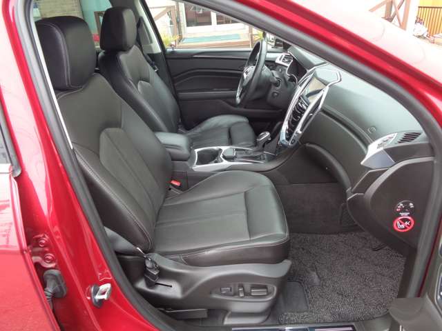 Cadillac SRXCrossover 12