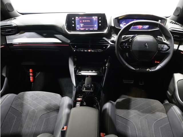 Peugeot SUV 2008 3