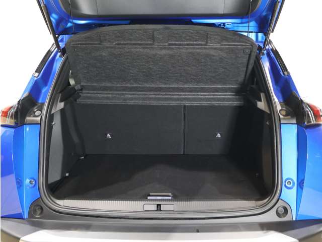 Peugeot SUV 2008 8