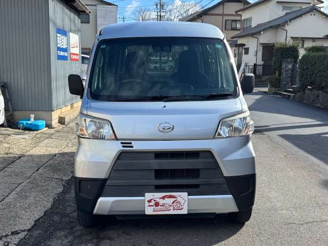 Daihatsu Hijet Cargo 2