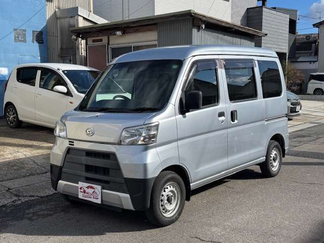 Daihatsu Hijet Cargo 3