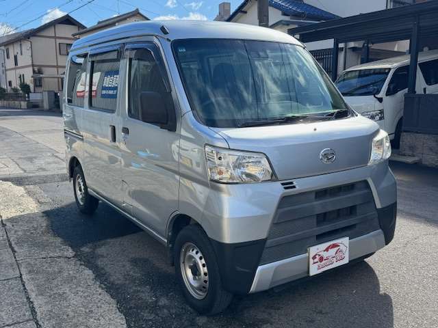 Daihatsu Hijet Cargo 4