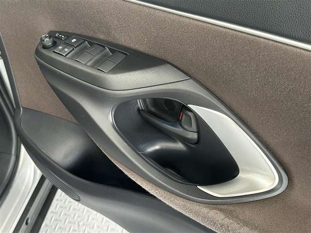 Toyota Yaris Cross 8