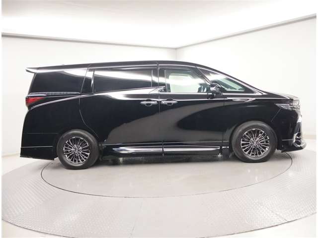 Toyota Alphard 2