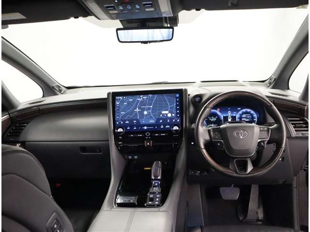 Toyota Alphard 5