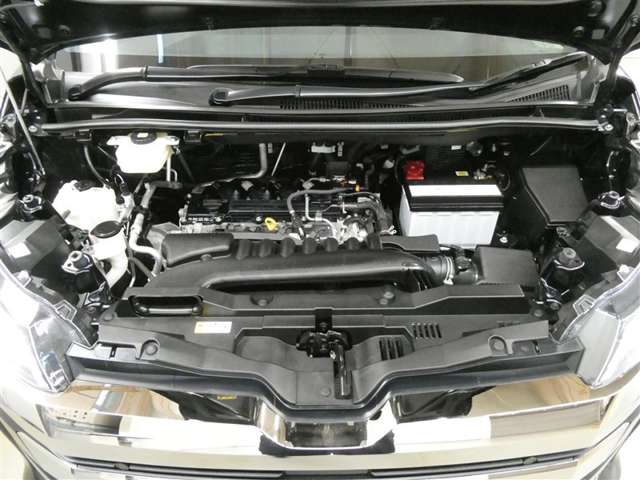 Toyota Noah 11