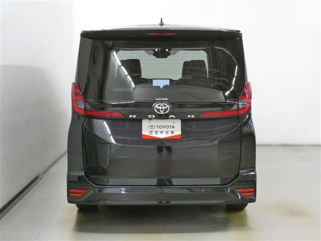 Toyota Noah 6