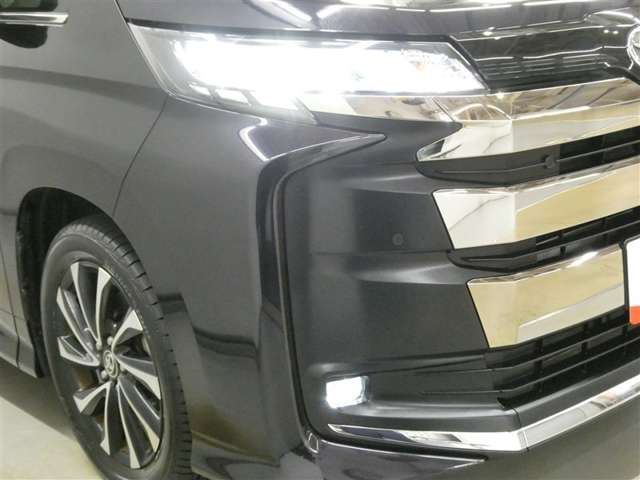 Toyota Noah 9