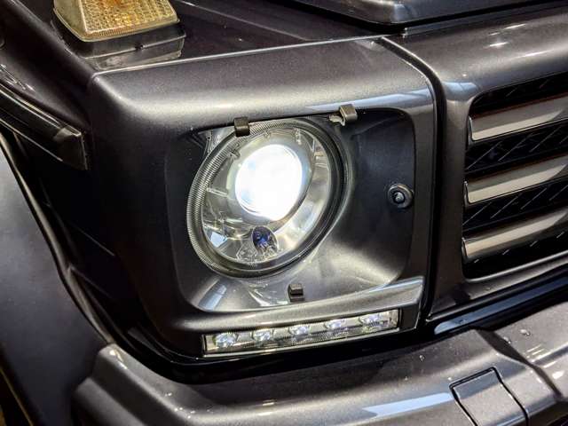 Mercedes-Benz G-Class 8