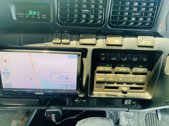Toyota Land Cruiser 80 12