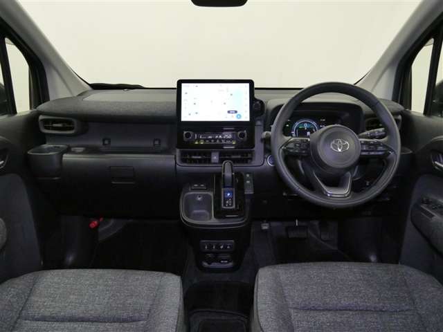 Toyota Sienta 12